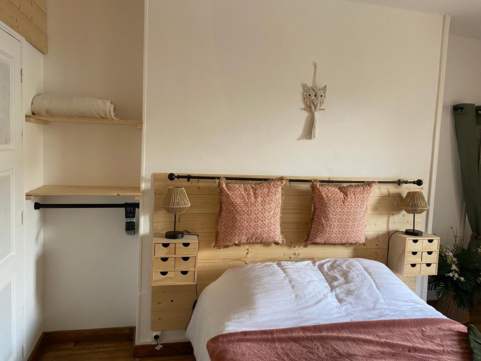 Bed and Breakfast La Pautiere à Saint-Sauveur-Lendelin Chambre photo
